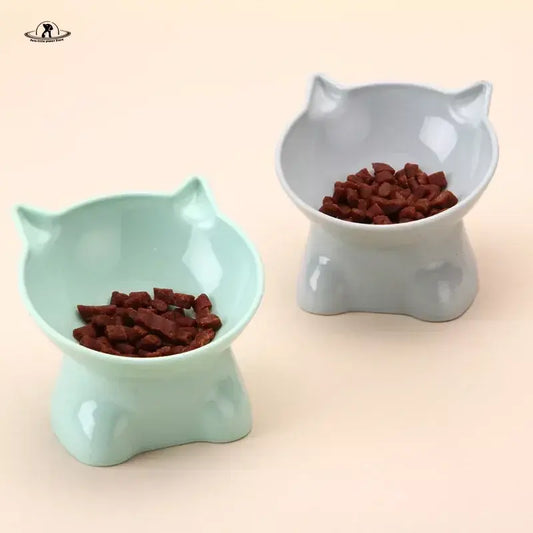 Large Capacity Feeders for Cats. Food Dispenser for Cats.